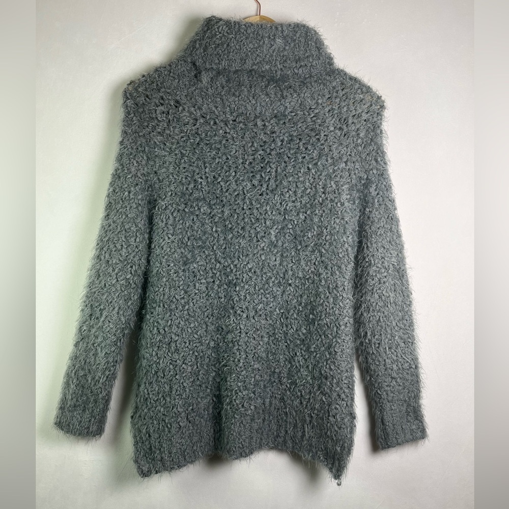 POL Women’s Fluffy Eyelash Knit Cowl Neck Sweater Gray Textured Pullover Sz S - Picture 6 of 11